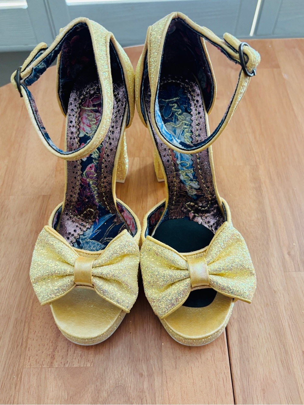 Irregular Choice Gold Glitter Pumps Heels ~ Women’s Size 40 US 9 ~